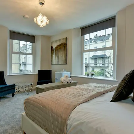 31 Meridian Place شقة